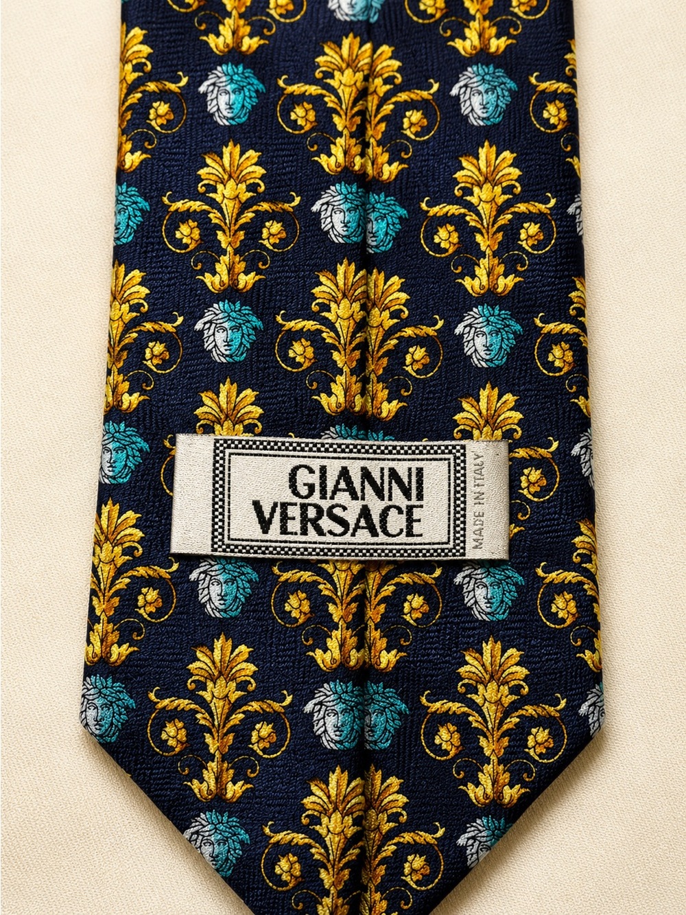 Vintage Gianni Versace Medusa Head Baroque Silk Tie Navy Gold Made in Italy 90’s - Picture 4 of 8